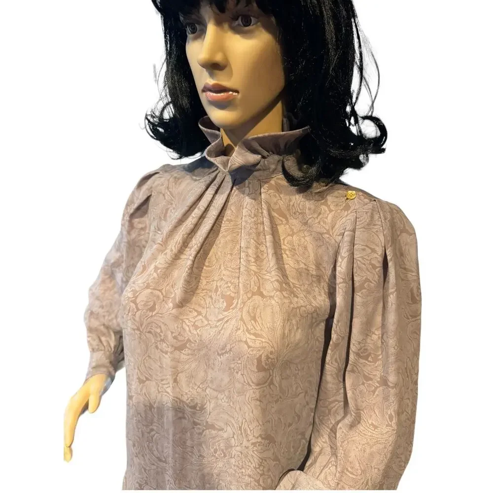 American vintage Bethany petites Gray Blouse with ruffled high neck size 4